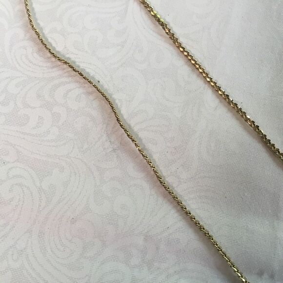 Goldtone Necklace - Picture 4 of 4
